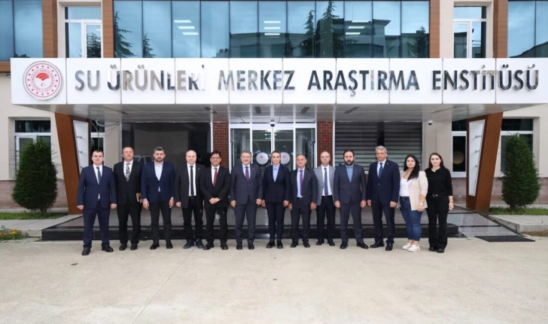 Trabzon Büyükşehir Belediye Başkanı Ahmet Metin Genç, Su Ürünleri Merkez