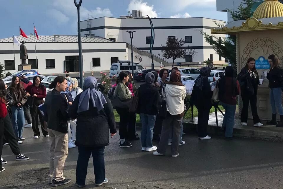 Trabzon Büyükşehir Belediyesi, yeni akademik dönemde de üniversite öğrencilerini yalnız