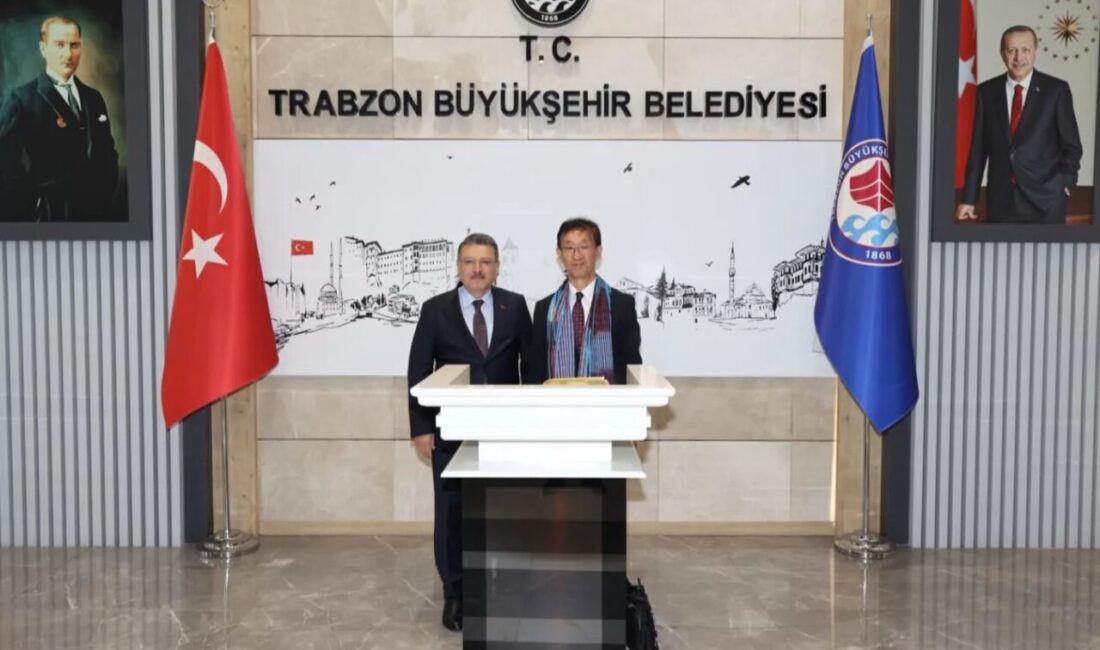 Japonya’nın Ankara Büyükelçisi Tamura Masami, Trabzon Büyükşehir Belediye Başkanı Ahmet