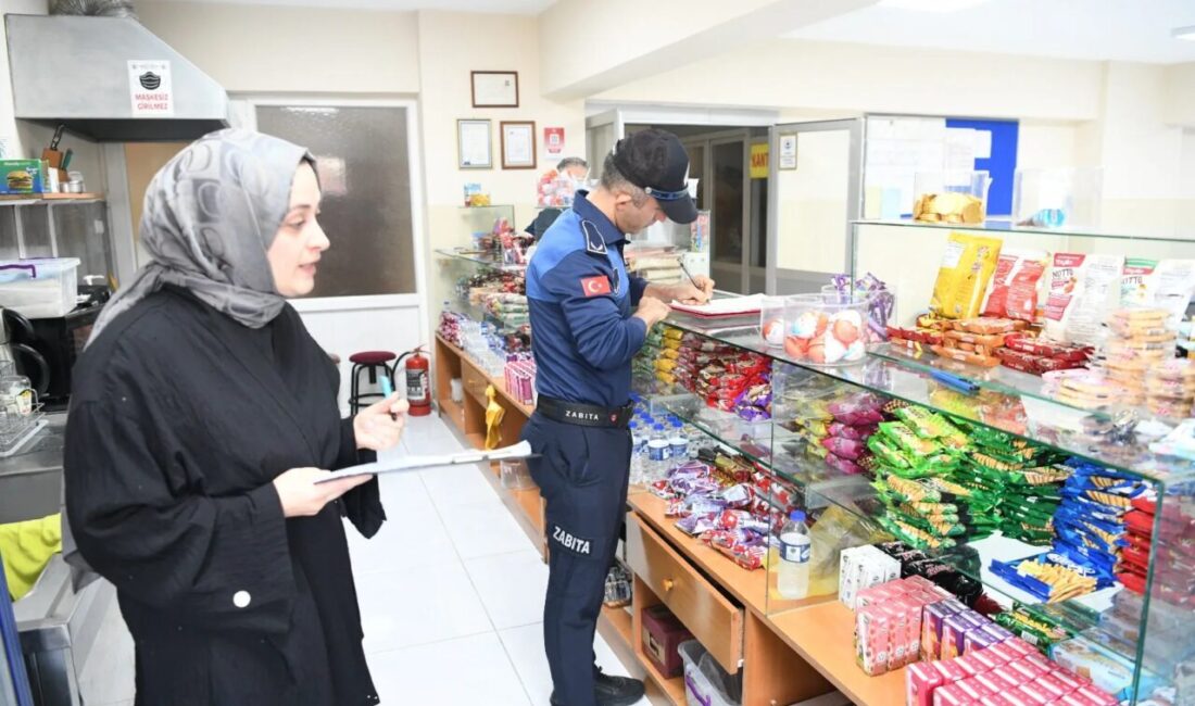 Trabzon Büyükşehir Belediyesi Zabıta Dairesi Başkanlığı ekipleri, öğrencilerin sağlıklı ve