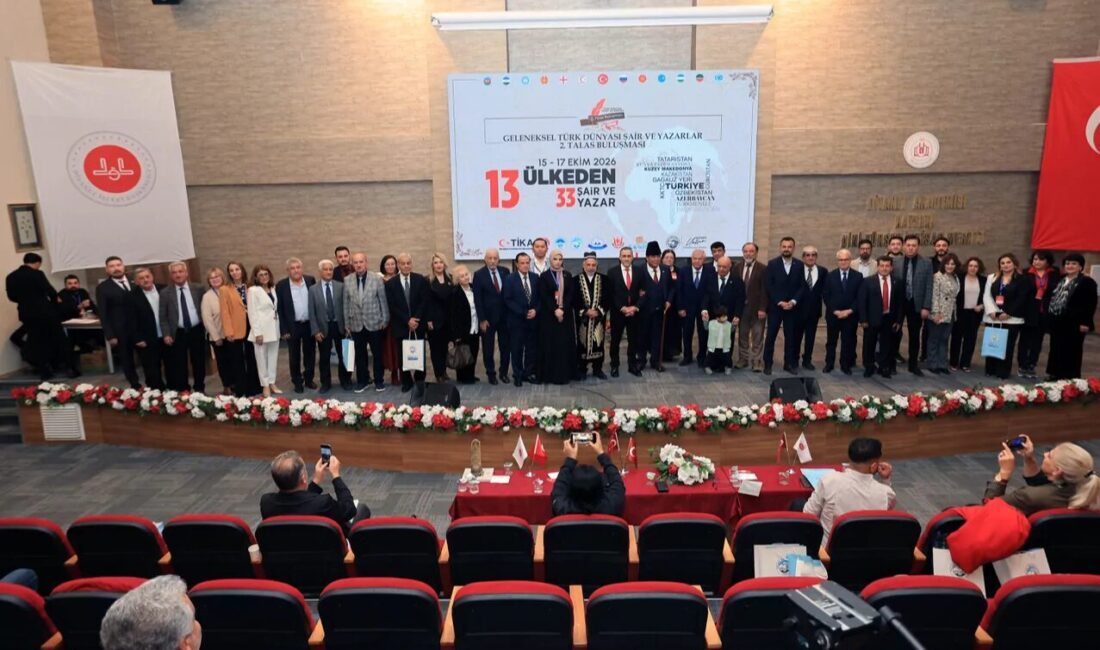 Kayseri Talas Belediyesi'nin öncülüğünde düzenlenen 2. Talas Türk Dünyası Şair