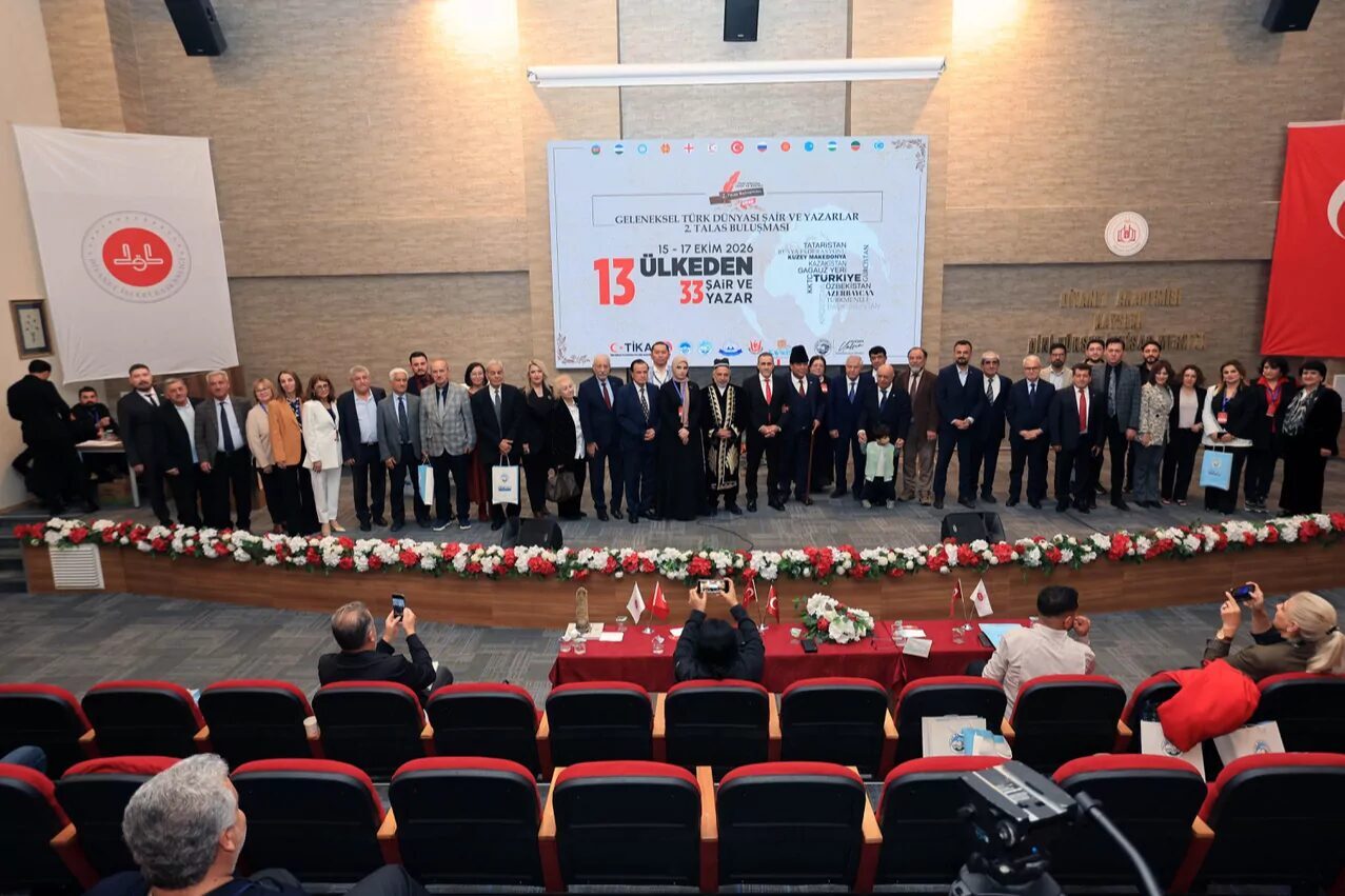 Kayseri Talas Belediyesi'nin öncülüğünde düzenlenen 2. Talas Türk Dünyası Şair