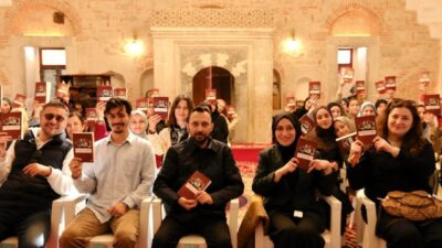 Kocaeli Büyükşehir Belediyesi’nin kitaplar aracılığıyla şehirlerin kültürel mirasını tanıtmayı amaçlayan